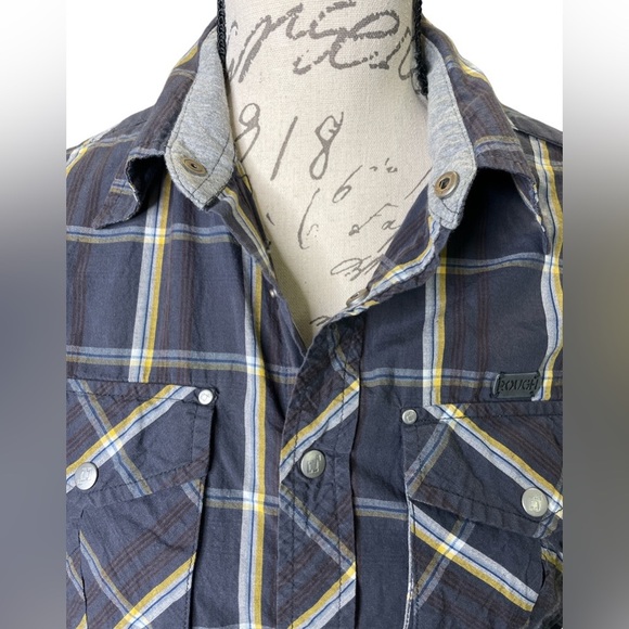 Outfitters Nation gray plaid denim quality long sleeve snap button down shirt. S - Picture 3 of 9